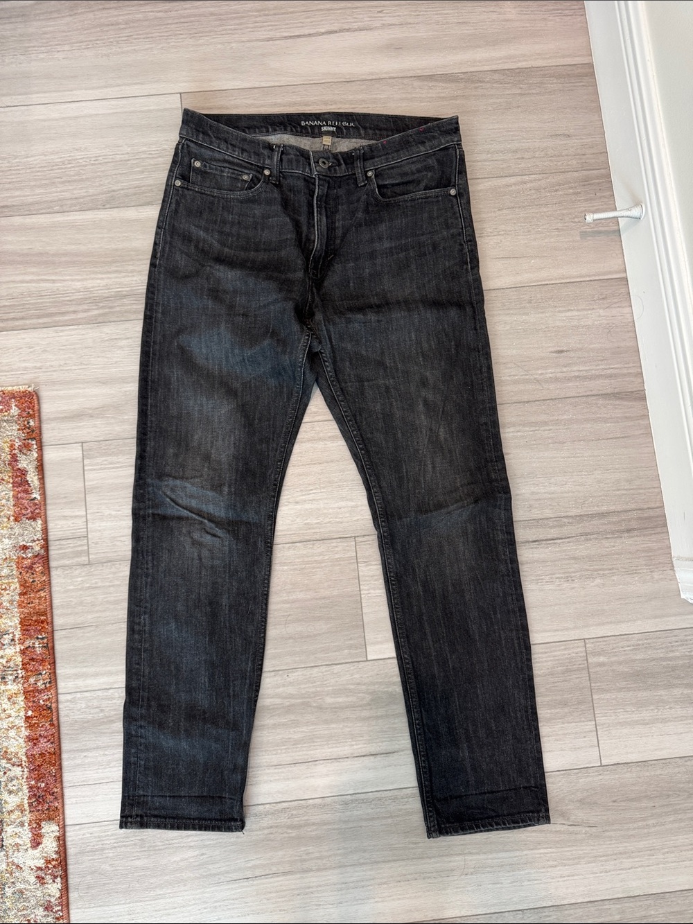 Banana Republic Men’s Dark Black Skinny Jeans